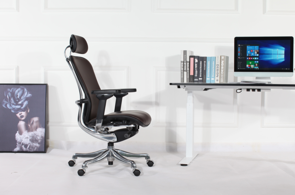 Importance of using an ergonomic office chair